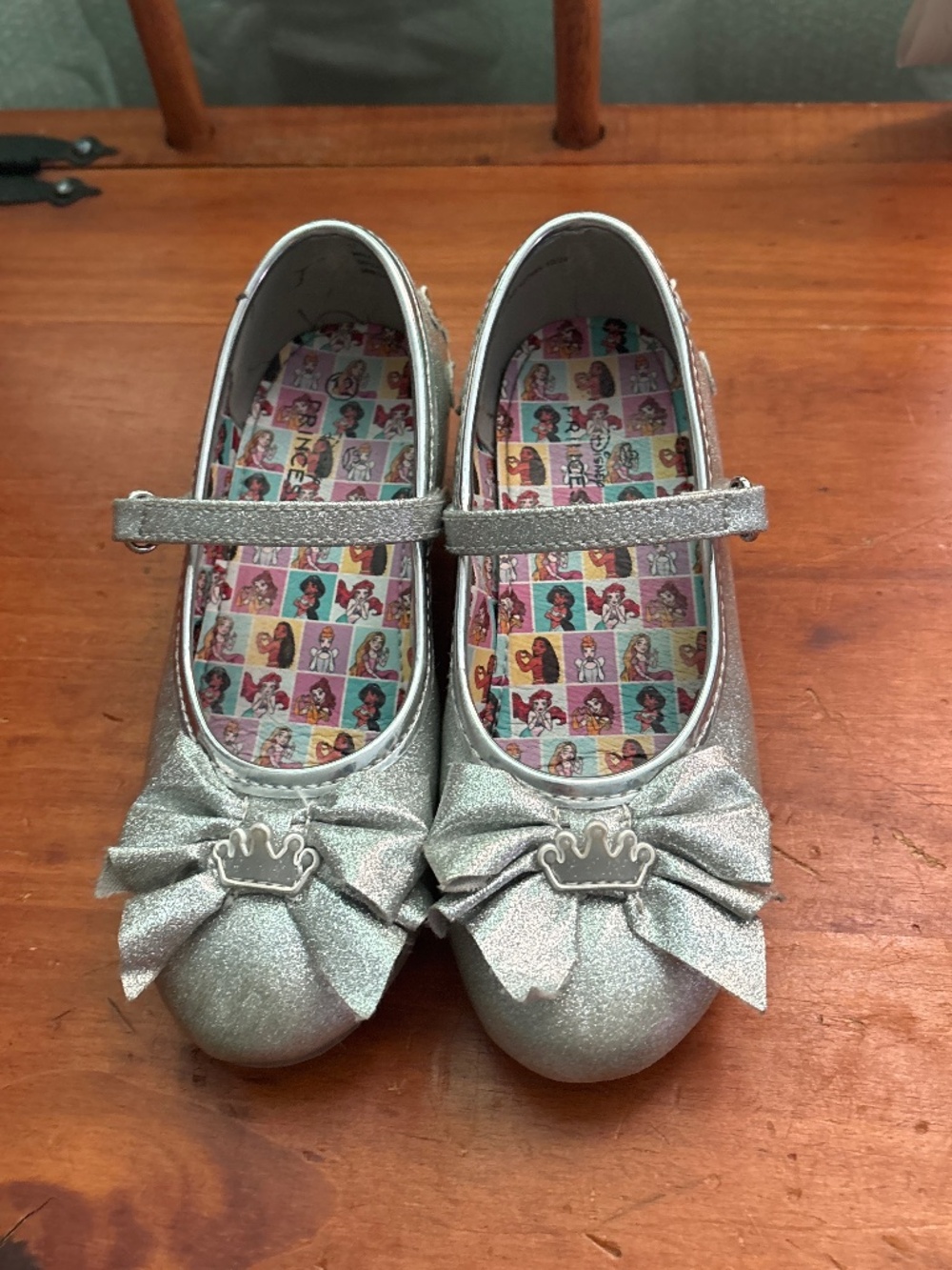 Girls princess shoes